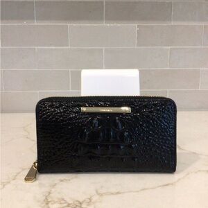 ** SOLD** Brahmin Suri wallet - EUC